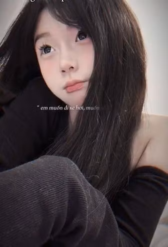 Mỹ Lệ cũng không ngại đăng tải video so sánh hình ảnh của mình khi còn ở quê với hình ảnh "khi xuống thành phố".