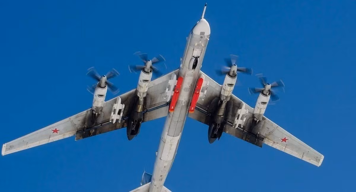 Chien dau co Ukraine “do suc” voi ten lua Kh-101 cua Nga-Hinh-14