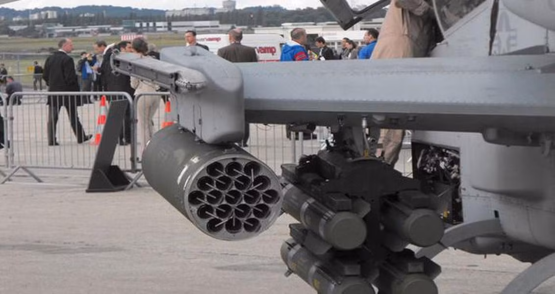 Ngoài việc cải thiện sức mạnh hỏa lực, hệ thống điện tử, độ cơ động, AH-1Z Viper còn được tăng cường khả năng sống sót trên chiến trường nhờ thiết kế ống xả động cơ độc đáo, nhằm tránh tên lửa tìm nhiệt.