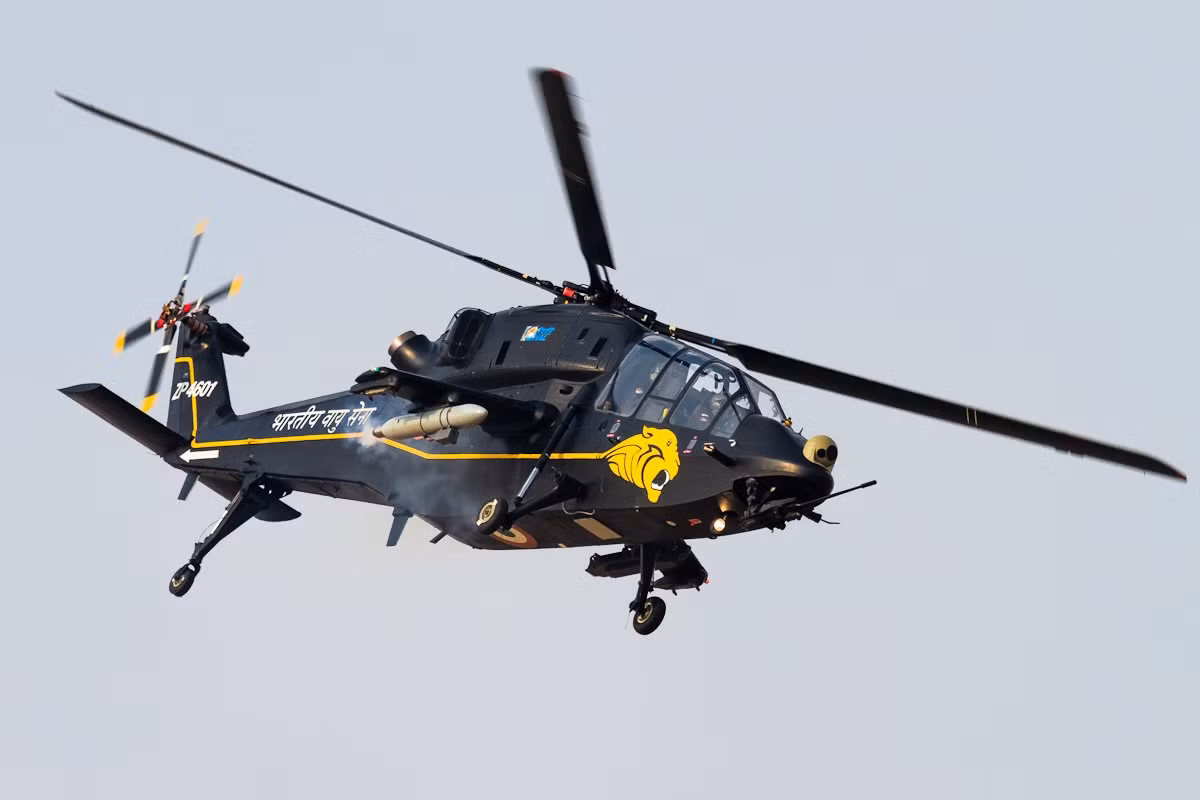Theo tờ idrw, công ty hàng không Hindustan Aeronautics Limited (HAL) của Ấn Độ đang có kế hoạch đàm phán với Việt Nam về việc cung cấp trực thăng tấn công LCH mà hãng này đang phát triển.