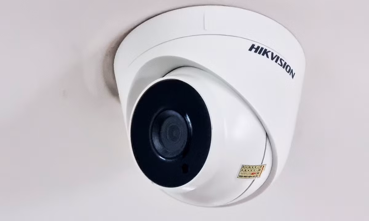 Trích xuất hệ thống camera, lực lượng phá án phát hiện lúc 1h45 ngày 16/12, Thành từ nhà mang theo dao, can đựng xăng về hướng nhà Mạc Văn Đô. Từ những thông tin thu thập được, trinh sát nhận định đối tượng gây án là Thành. Dưới sự chỉ đạo của Ban Giám đốc Công an tỉnh Hải Dương, cùng với việc ra thông báo truy tìm đối tượng, Sau khi gây án, Thành dùng xe máy BS: 34F7-0785 bỏ trốn. (Ảnh minh họa, nguồn ảnh Internet)