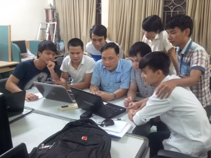 Ton vinh GS Nguyen Dinh Duc: Nha khoa hoc co tam anh huong quoc te-Hinh-2