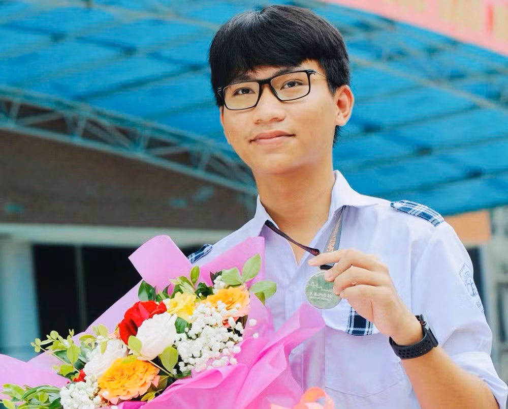 Giành HCV Olympic quốc tế nhờ bài thí nghiệm 'tốt nhất tới nay' - Hình 2 Gianh HCV Olympic quoc te nho bai thi nghiem 'tot nhat toi nay'-Hinh-2