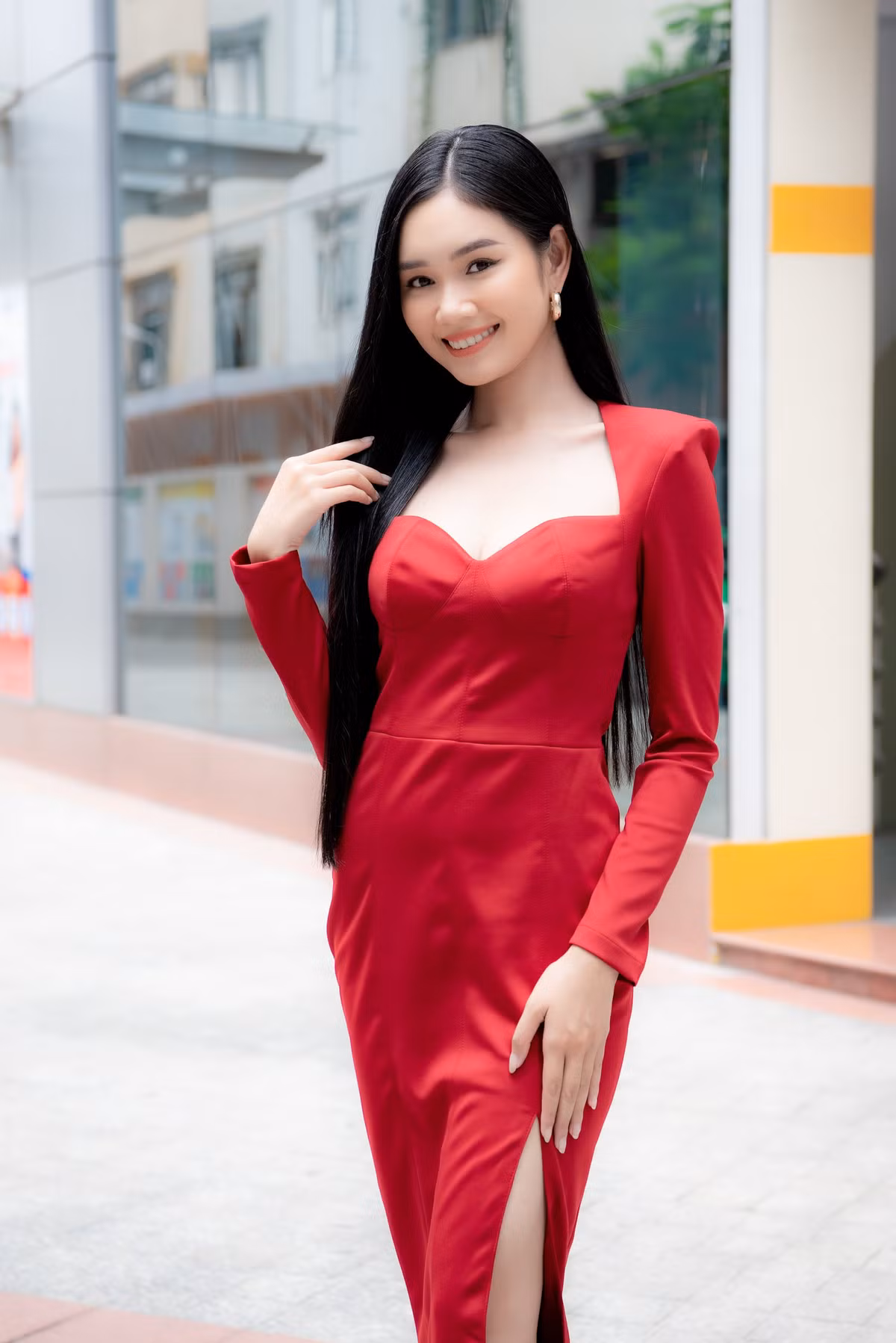 Hiện, ê-kíp Miss World Vietnam chưa công bố thông tin cụ thể về từng thí sinh trong top 61. Các cô gái còn chặng đường dài phía trước để rèn luyện những kỹ năng cần thiết trước khi thi chung khảo.