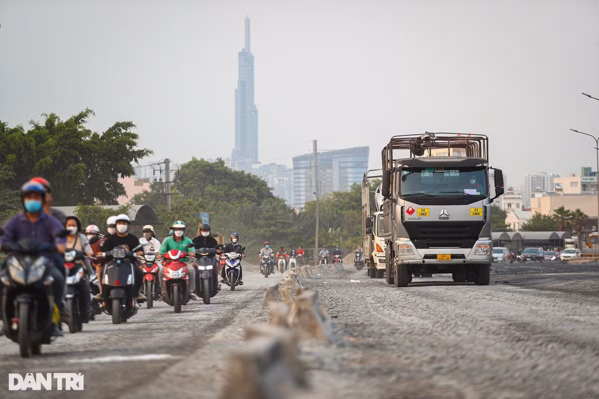 Hiện tại một số đoạn vẫn đang trong quá trình đắp nền, rải đá, mở rộng lề đường, tuy nhiên các phương tiện vẫn được phép đi lại, mặc dù mặt đường khá xấu.