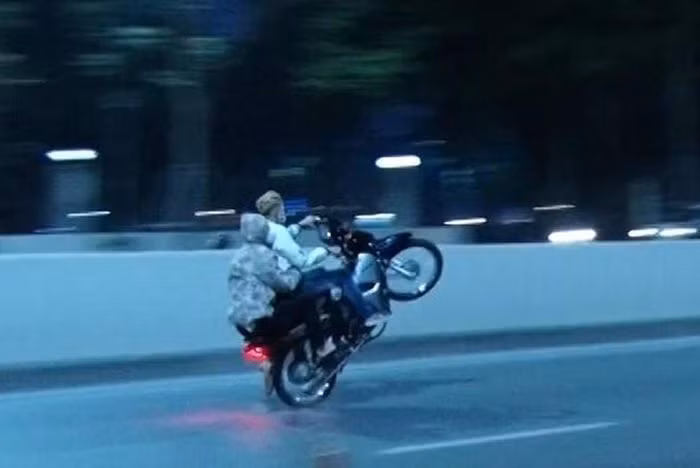 Hơn 200 đối tượng 'càn quấy' trên đường phố bị 'cảnh sát 141' truy quét Hon 200 doi tuong 'can quay' tren duong pho bi 'canh sat 141' truy quet