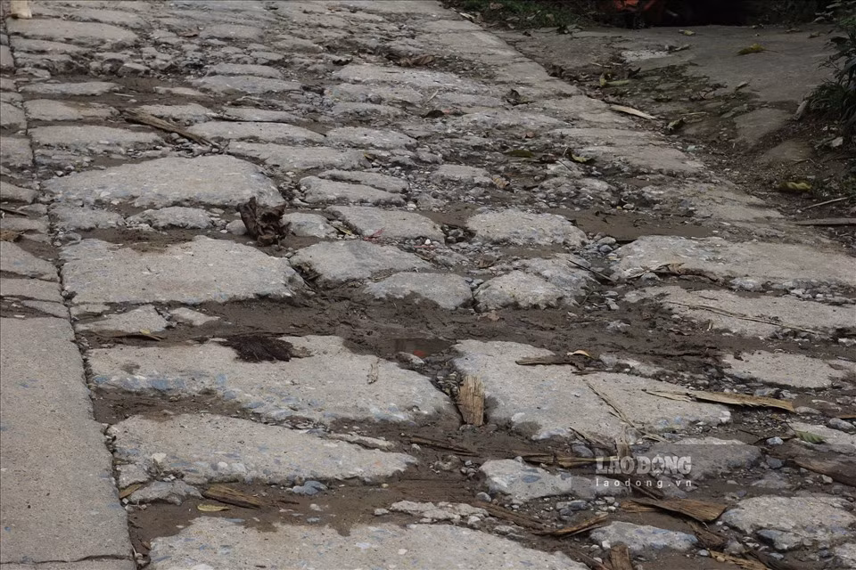 Yen Bai: Duong nat nhu tuong vi xe trong tai lon hoanh hanh-Hinh-7