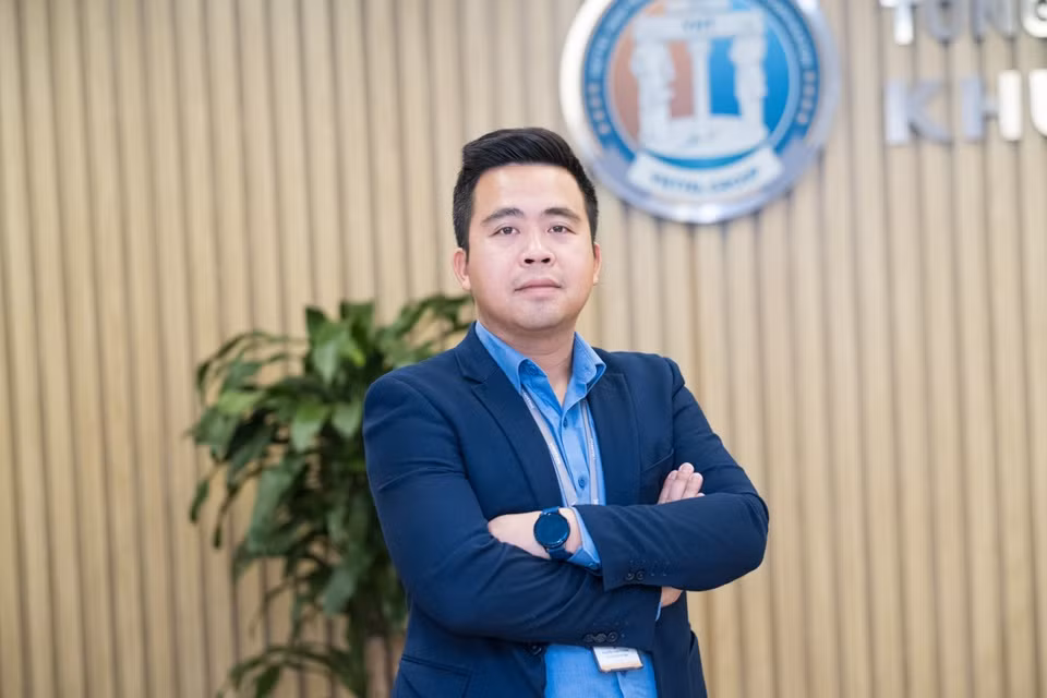 Chân dung 10 gương mặt trẻ Việt Nam tiêu biểu năm 2022 - Hình 4 Chan dung 10 guong mat tre Viet Nam tieu bieu nam 2022-Hinh-4