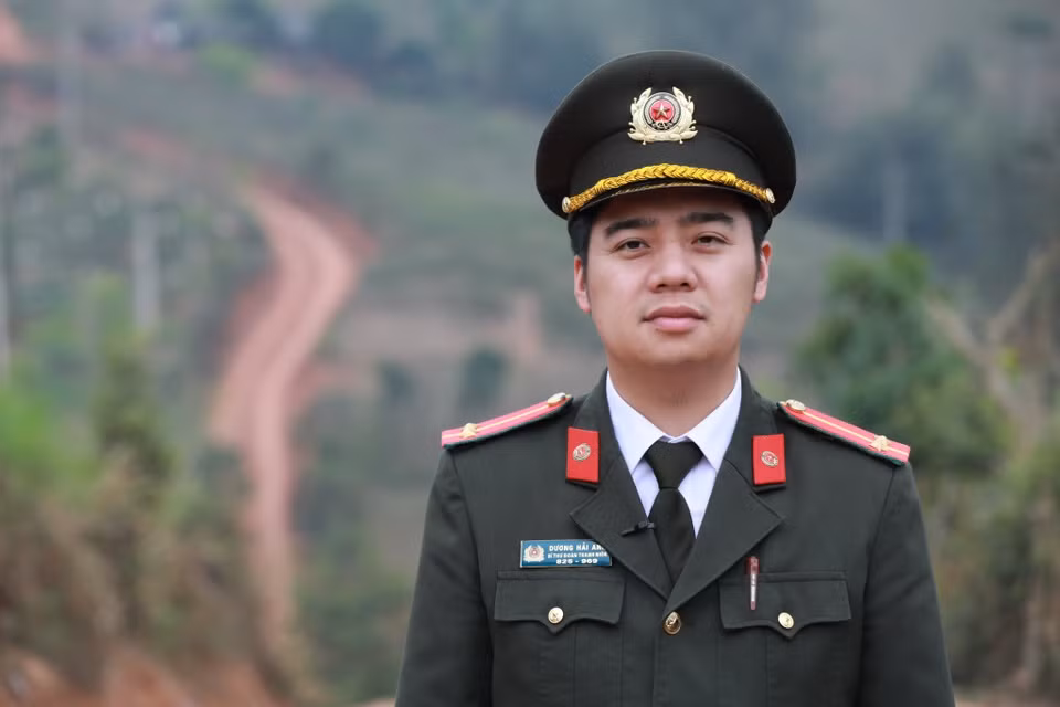 Chân dung 10 gương mặt trẻ Việt Nam tiêu biểu năm 2022 - Hình 10 Chan dung 10 guong mat tre Viet Nam tieu bieu nam 2022-Hinh-10