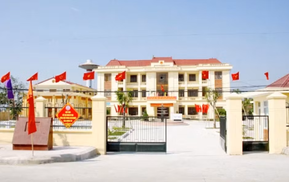 Chu tich tinh duoc chi dinh lanh dao xa sau sap nhap