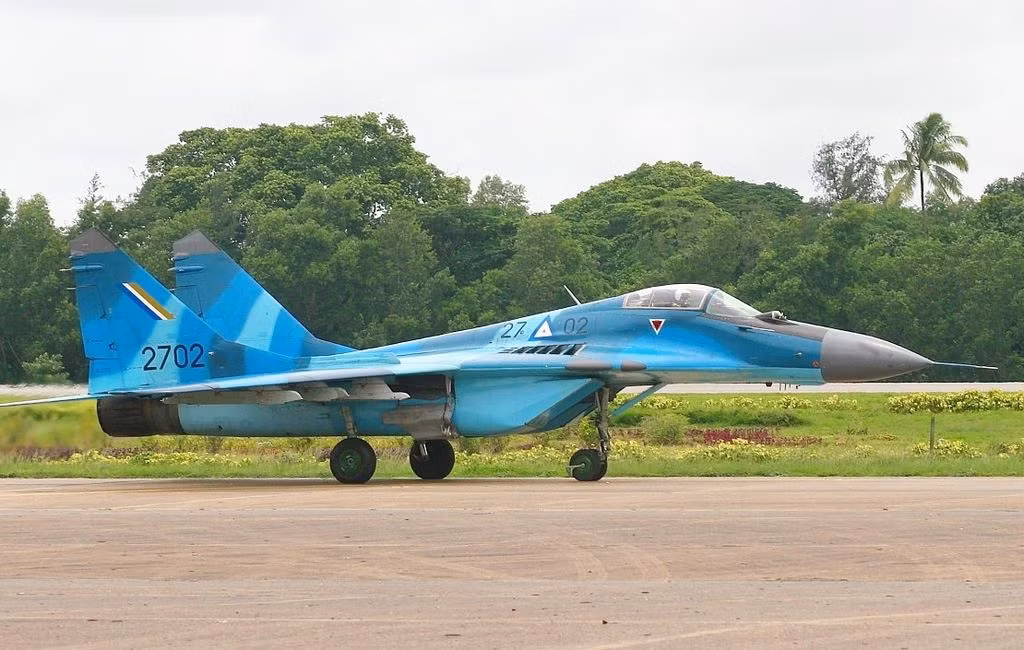 Tiếp đến là Không quân Myanmar - lực lượng được thành lập từ ngày 15/12/1947 và tới nay đã bước sang tuổi thứ 71. Kể từ năm 1989 tới nay, Không quân Myanmar được đổi tên thành Không quân Burmese. Nguồn ảnh: Thearchive.