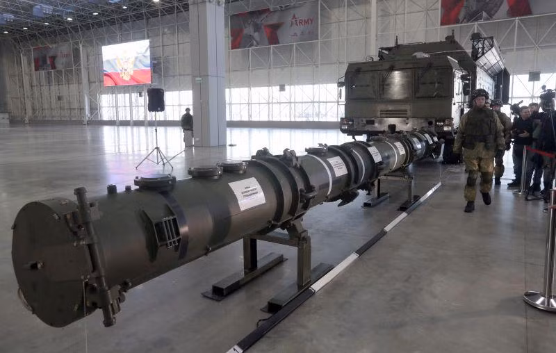 Tuy nhiên Washington vẫn căn cứ vào lý do trên để đình chỉ mọi nghĩa vụ thực hiện Hiệp ước Lực lượng hạt nhân tầm trung của Mỹ từ ngày 2/2. Quá trình rút bỏ khỏi thoả thuận này của Mỹ được tính toán là sẽ diễn ra trong vòng sáu tháng trừ khi Moscow có hành động khắc phục các vi phạm. Nguồn ảnh: Sputnik.