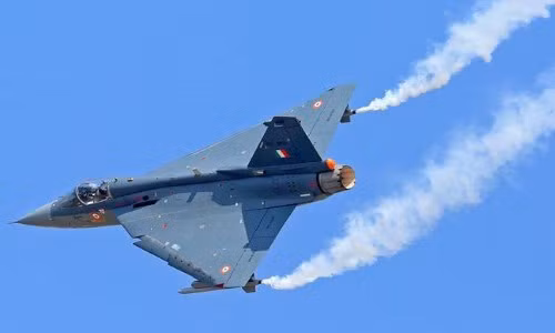 Kiểu thiết kế này cho phép chiến đấu cơ HAL Tejas có khả năng cơ động những động tác cực kỳ độc đáo mà các loại tiêm kích có kiểu dáng truyền thống không thể thực hiện được. Nguồn ảnh: Militarynews.