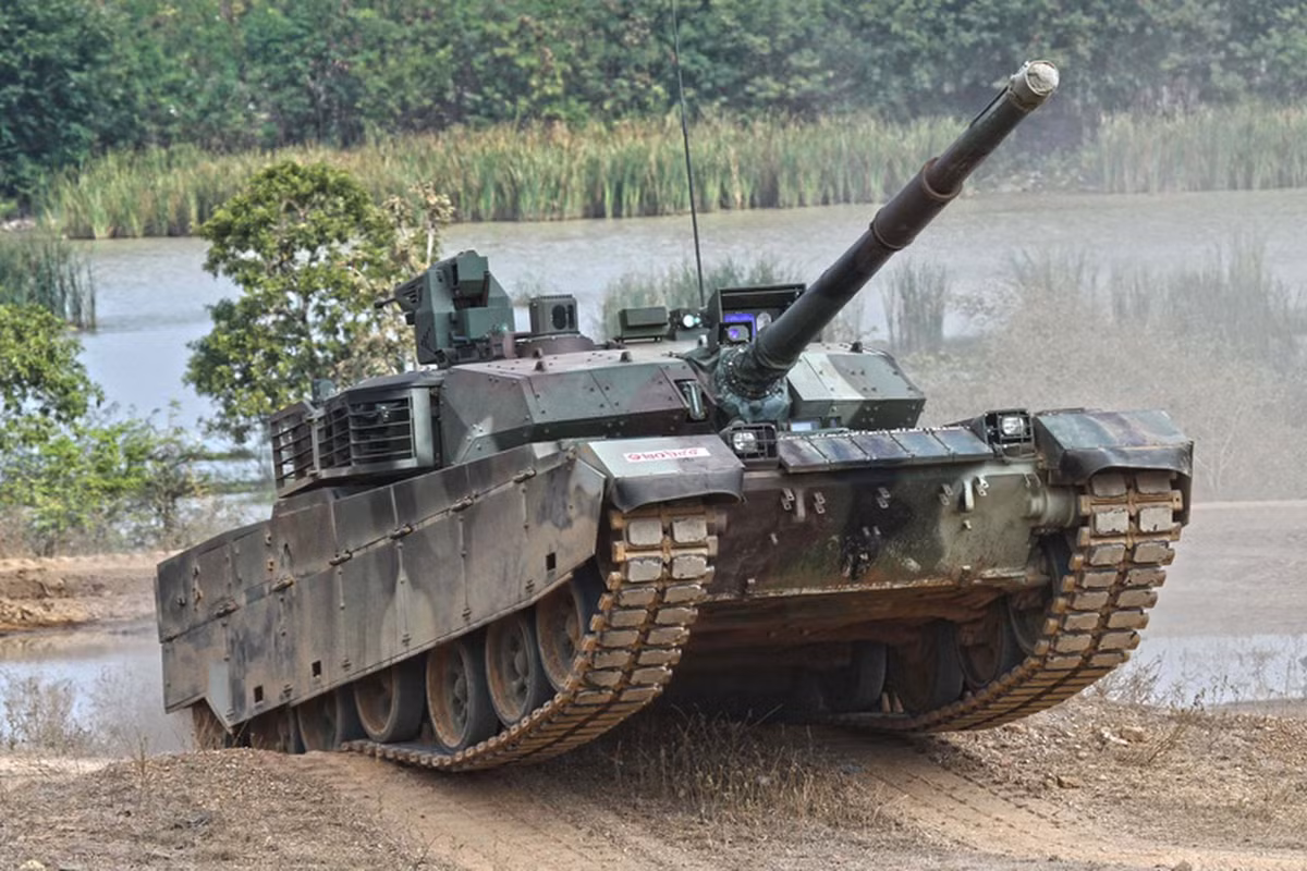Thái Lan hiện cũng là quốc gia duy nhất trên thế giới đang vận hành xe tăng chủ lực VT-4 do Trung Quốc sản xuất. Nguồn ảnh: Sina.