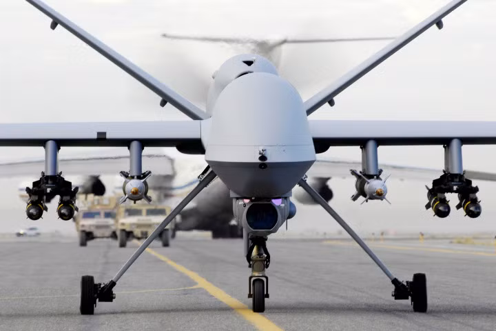 Mẫu UAV trinh sát này được trang bị tổng cộng 7 giá treo có thể mang theo các loại vũ khí như bom thông minh đối đất có điều khiển. Nguồn ảnh: QQ.