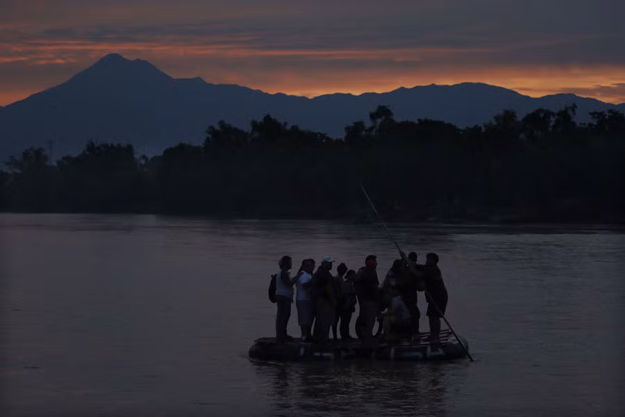 Những người vượt biên từ khắp Trung Mỹ tìm tới Guatemala như một ngả đường dễ nhất để tiến vào Mexico trước khi họ có thể sang đến Mỹ. Nguồn ảnh: Theatlantic.