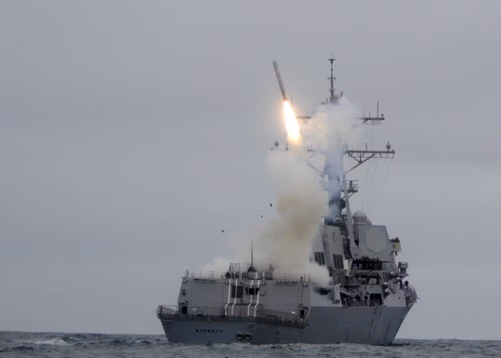 Các tên lửa Tomahawk được sử dụng trong chiến tranh Kosovo đã được nâng cấp với hệ thống dẫn đường chính xác hơn, cùng các hệ thống gây nhiễu khiến phòng không Serbia có ít thời gian hơn để đánh chặn. Ngoài ra, bom thông minh JDAM lần đầu được sử dụng đã hỗ trợ đắc lực cho Tomahawk. Ảnh: DVIDS.
