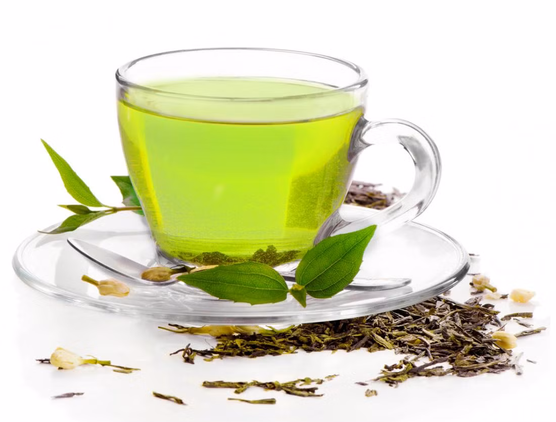 Một số nghiên cứu đã chỉ ra rằng tiêu thụ tới 6 tách trà xanh mỗi ngày có thể làm giảm nguy cơ mắc bệnh tiểu đường loại 2. Ảnh: medicalnewstoday.