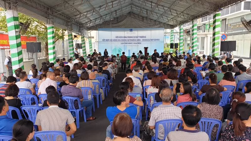 BDS Hung Thinh dan top no so hong: Cu dan Sky center, Vung Tau Melody bao lan “buc xuc”?