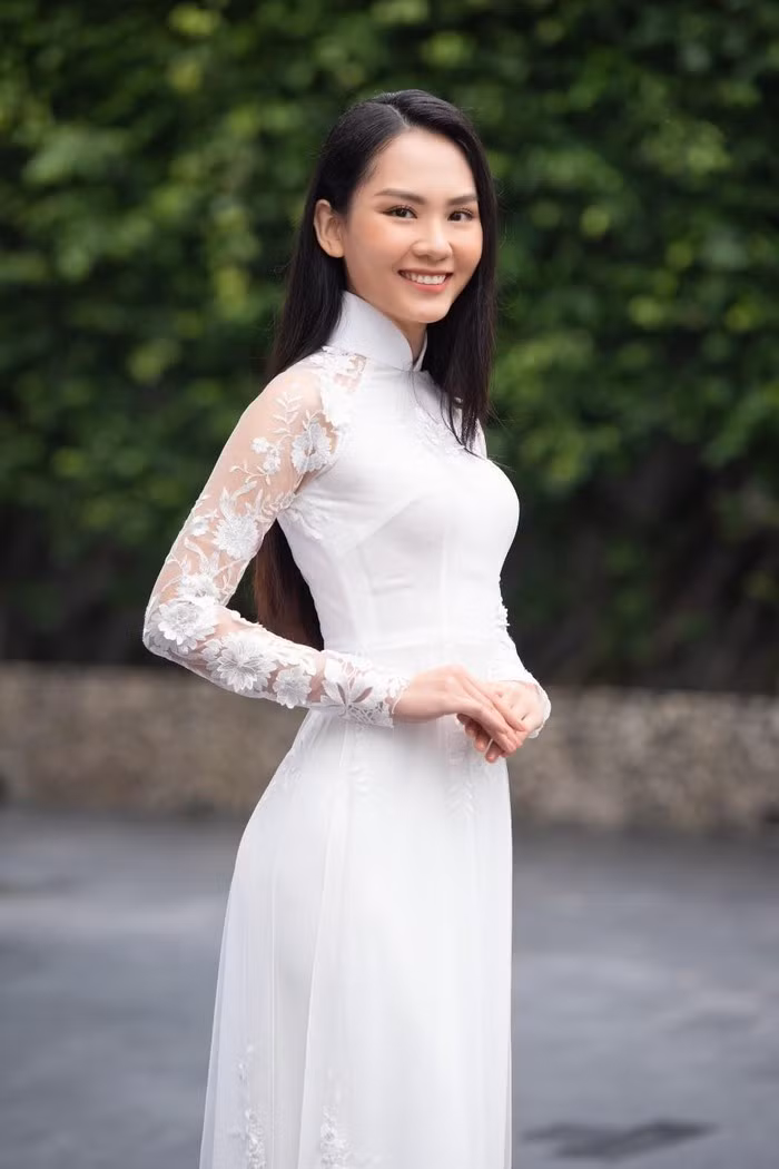 Huỳnh Nguyễn Mai Phương là thí sinh được mệnh danh là người có mặt mộc đẹp nhất cuộc thi. Cô hiện đang là ứng viên sáng giá cho ngôi vị hoa hậu.
