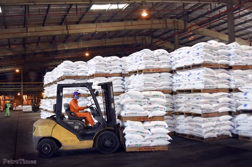 Khác biệt giữa việc phân bón không chịu thuế và chịu thuế GTGT 5%? Khac biet giua viec phan bon khong chiu thue va chiu thue GTGT 5%?