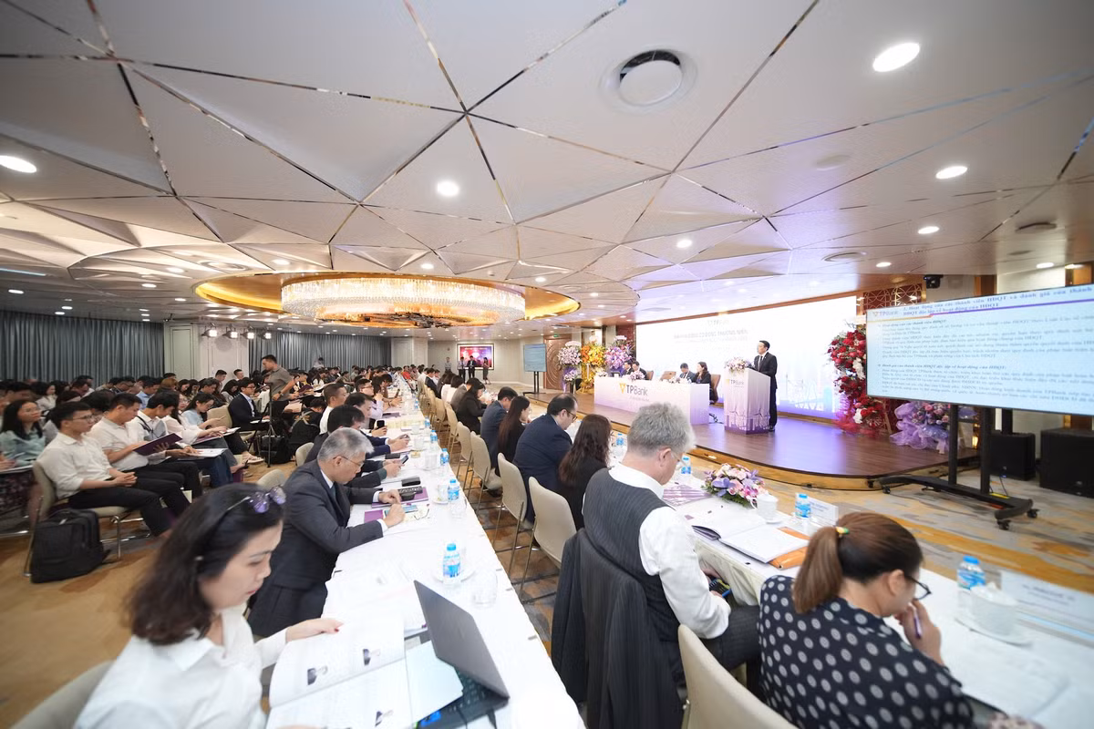 TPBank đặt kế hoạch lợi nhuận 7.500 tỷ tăng 34% năm 2024, kết quả tích cực ngay từ quý đầu - Hình 4 TPBank dat ke hoach loi nhuan 7.500 ty tang 34% nam 2024, ket qua tich cuc ngay tu quy dau-Hinh-4