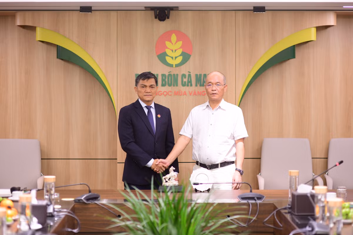 Phân bón Cà Mau thúc đẩy hợp tác cùng tập đoàn phân bón hóa chất hàng đầu thế giới Phan bon Ca Mau thuc day hop tac cung tap doan phan bon hoa chat hang dau the gioi