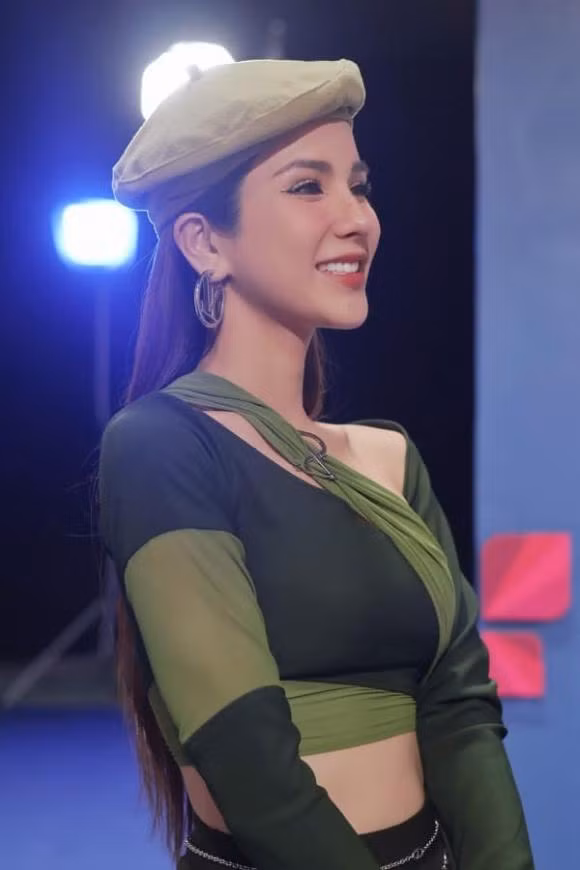 Ly do Diep Lam Anh khong quyet thang thua tai Chi dep dap gio re song-Hinh-3