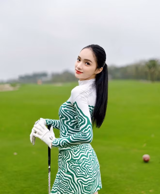 Nang hau Vbiz bi antifan cuc cang, phai huy show o an gio ra sao?-Hinh-5