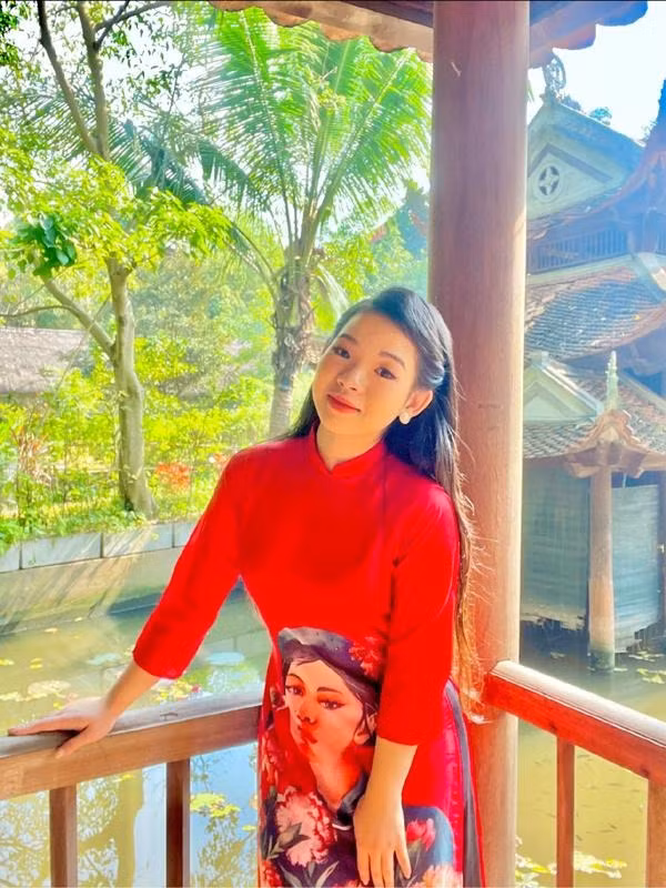 Con gái út Thanh Thanh Hiền tuổi 20:nữ tính mềm mại - Hình 6 Con gai ut Thanh Thanh Hien tuoi 20:nu tinh mem mai-Hinh-6