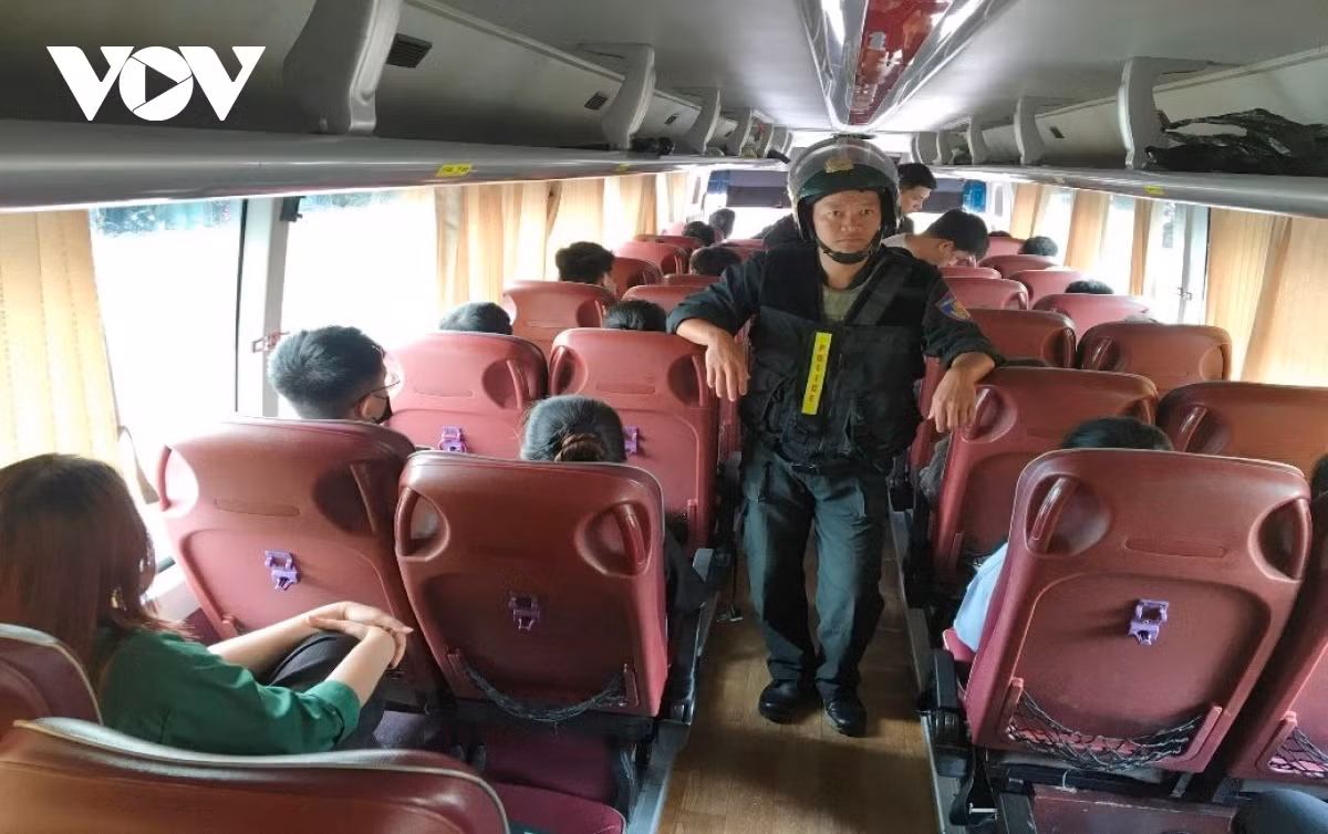 Tạm giữ tổng giám đốc công ty lừa mua nhà TP.HCM Tam giu tong giam doc cong ty lua mua nha TP.HCM