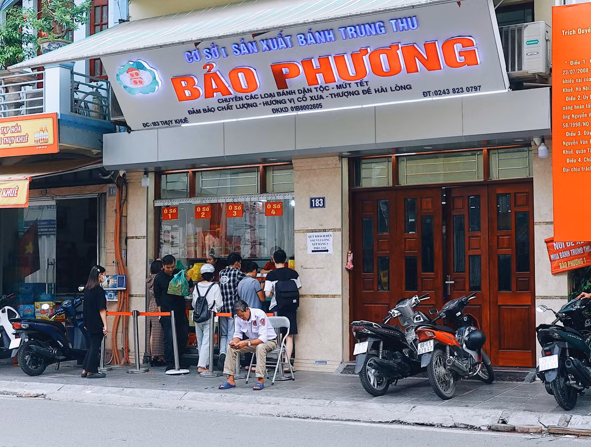 Rằm tháng 8 cận kề, bánh trung thu vẫn vắng khách - Hình 4 Ram thang 8 can ke, banh trung thu van vang khach-Hinh-4