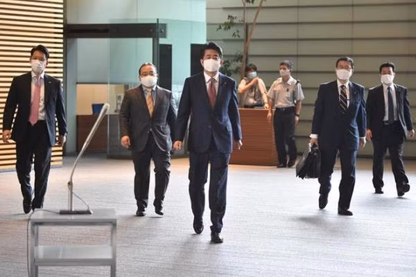 Thu tuong Nhat Ban Shinzo Abe cung noi cac tu chuc