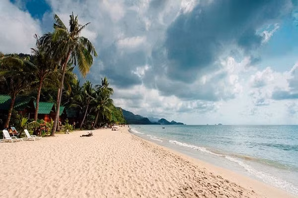 Nguy co ngoi tu hai nam vi...che khu nghi duong Thai Lan