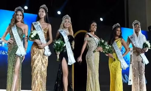 Bao Ngoc xuat sac dang quang Hoa hau Lien luc dia 2022-Hinh-3