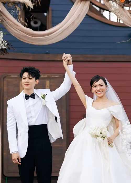 Đám cưới Diệu Nhi - Anh Tú hoành tráng, độc lạ có một không hai Dam cuoi Dieu Nhi - Anh Tu hoanh trang, doc la co mot khong hai