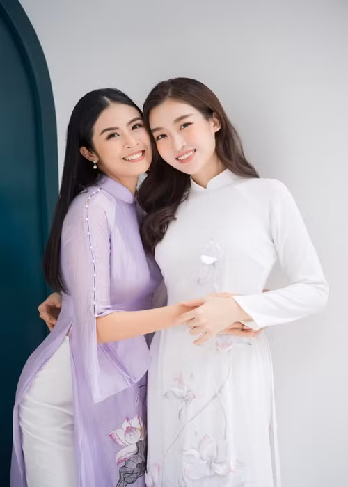 Trong khi Ngọc Hân hạnh phúc bên chồng chưa cưới Phú Đạt, Mỹ Linh chuẩn bị làm đám cưới với thiếu gia Đỗ Vinh Quang vào ngày 23/10 tới đây. Ảnh: FBNV