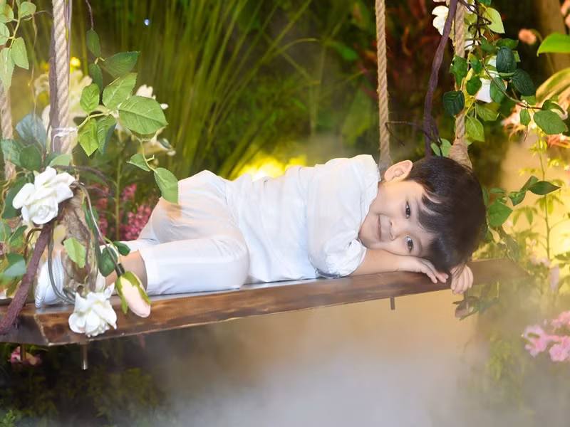 Nhiều người thắc mắc danh tính mẹ bé Polo. Theo Arttimes, Đàm Vĩnh Hưng chia sẻ hài hước về mẹ con trai: "Cuối cùng cũng không ai biết mẹ Polo là ai cả. Mẹ con trai tôi chính là tôi, tôi đẻ rồi tôi nuôi luôn (cười)".