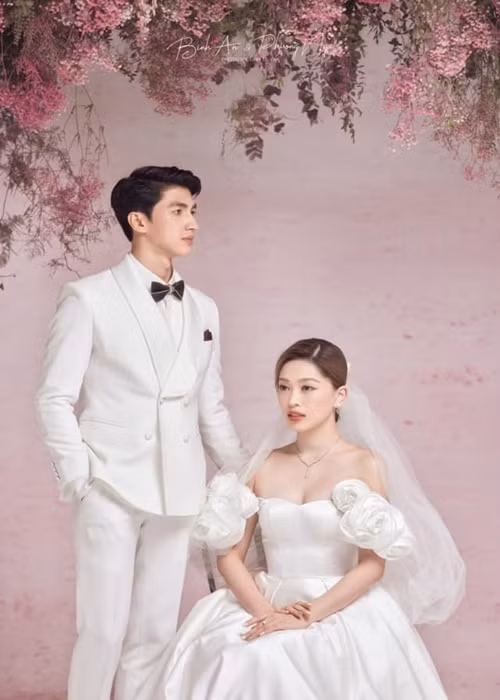 Chuyện tình của Phương Nga - Bình An đã có cái kết viên mãn. Sau nhiều năm hẹn hò, đôi uyên ương tổ chức đám cưới vào ngày 21/10 tới đây. Ảnh: FBNV