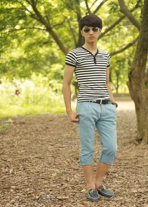 Bình An trông gầy gò thời tuổi teen. Ảnh: FBNV