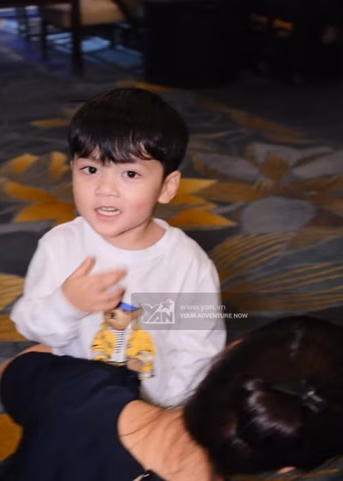 Nhiều người tò mò danh tính mẹ của bé Polo. Tuy nhiên, Đàm Vĩnh Hưng không tiết lộ thông tin mẹ con trai. Ảnh: Yan