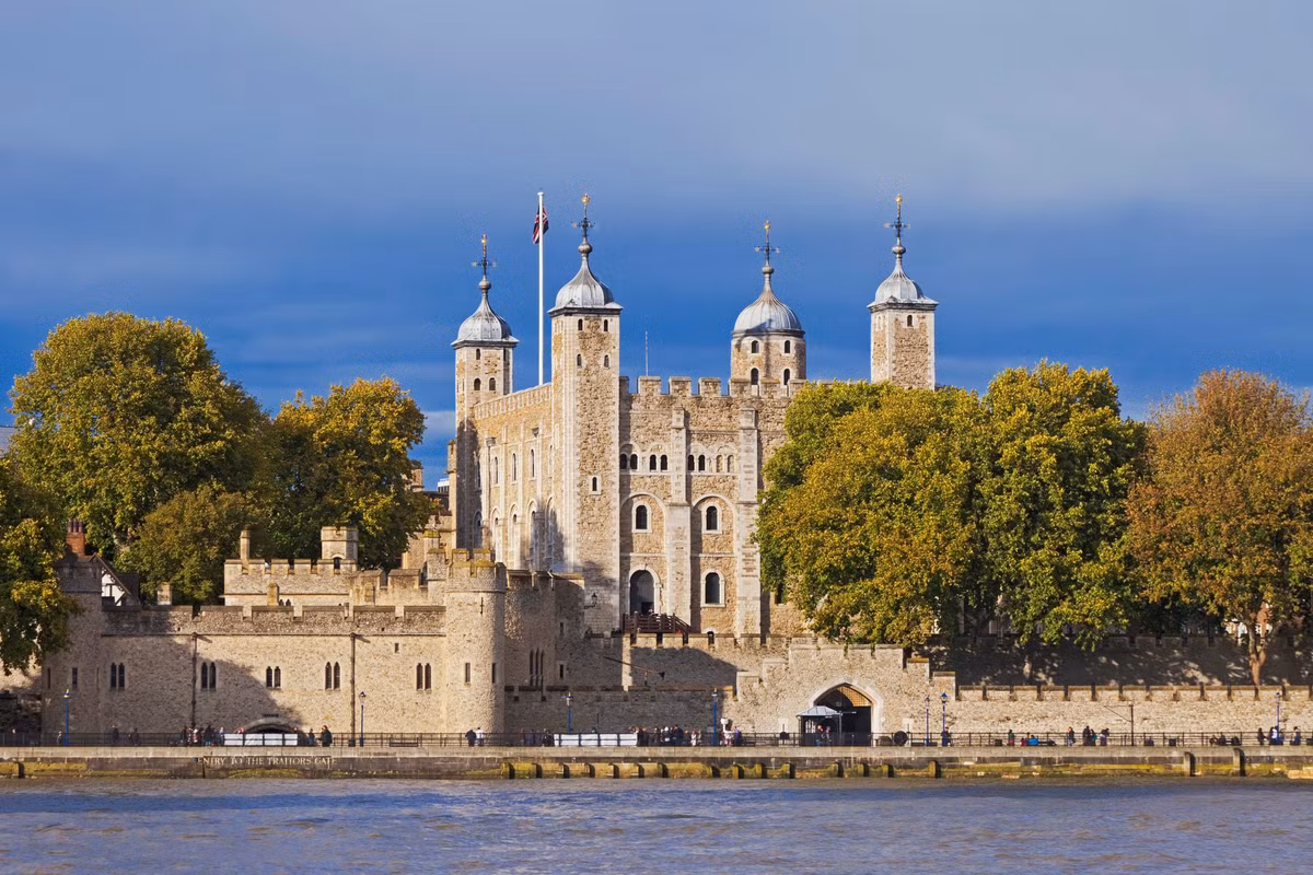 Hầu như mọi người đều đã nghe câu chuyện về cuộc hôn nhân của Anne Boleyn với Vua Henry VIII, kết thúc bằng việc bà bị chặt đầu tại Tower Green vì tội ngoại tình, loạn luân và phản quốc. Ảnh: @HistoryExtra.