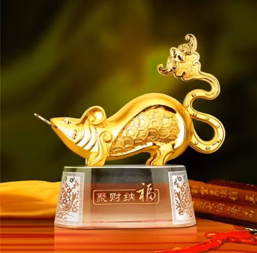 Sự nghiệp: Tuy sự nghiệp không mấy suôn sẻ, nhưng nếu chăm chỉ nỗ lực hoàn thành công việc, bạn vẫn sẽ được cấp trên đánh giá cao.