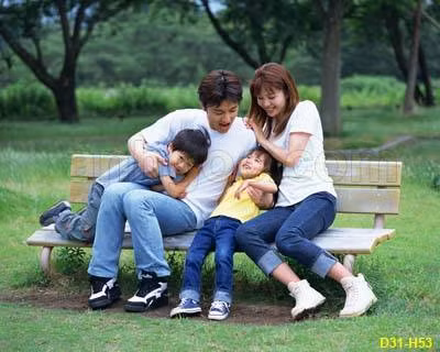 Tuổi Mão: Người tuổi Mão rất ít khi nói những lời hoa mỹ, và cũng kiệm lời khi ở nhà, nhưng họ lại rất thích làm việc. Thông thường khi ở nhà, họ sẽ làm mọi việc nhà để thể hiện sự yêu thương của mình với gia đình. Ảnh: xaluan.com. 