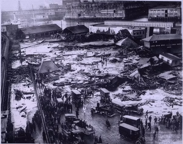 Theo tờ Historic UK, thảm họa bắt đầu tại Nhà máy bia Horse Shoe của công ty Meux &amp; Co dọc theo Đường Tottenham Court, một trong những địa điểm nổi tiếng nhất của thành phố London có mật độ dân cư đông đúc vào thế kỷ 19. Ảnh: @Jason A. Clark.