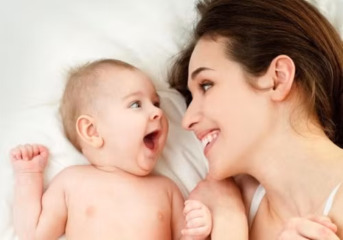 Chính vì vậy những đứa con do phụ nữ tuổi Tý sinh ra rất đáng yêu, thông minh. Do họ rất giỏi trong việc dạy dỗ, chăm sóc con cái nên những đứa con ra do họ sinh rất ngoan ngoãn và hiểu chuyện. Ảnh: wikichiase.com. (Bài viết chỉ mang tính tham khảo, cung cấp nội dung trắc nghiệm vui cho bạn đọc). 