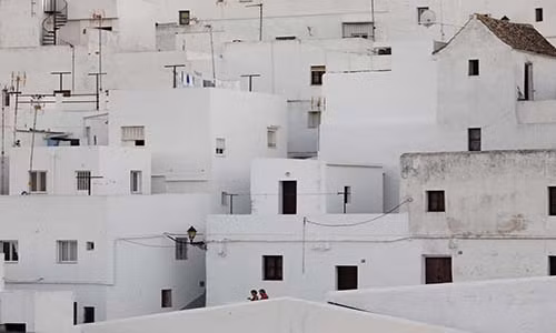 Toàn bộ nhà của người dân trong những ngôi làng trắng Pueblos Blancos ở Andalusia, miền nam Tây Ban Nha, đều được sơn màu trắng.