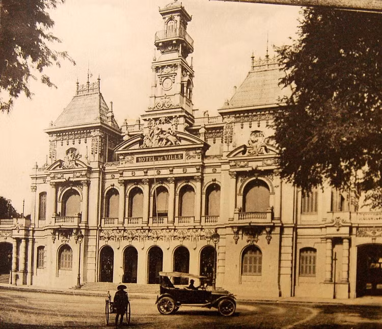 Dinh Xã Tây.