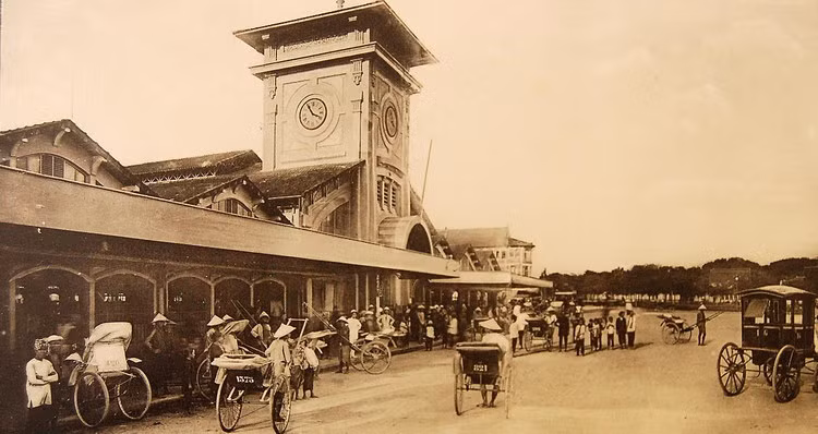 Chợ Bến Thành.