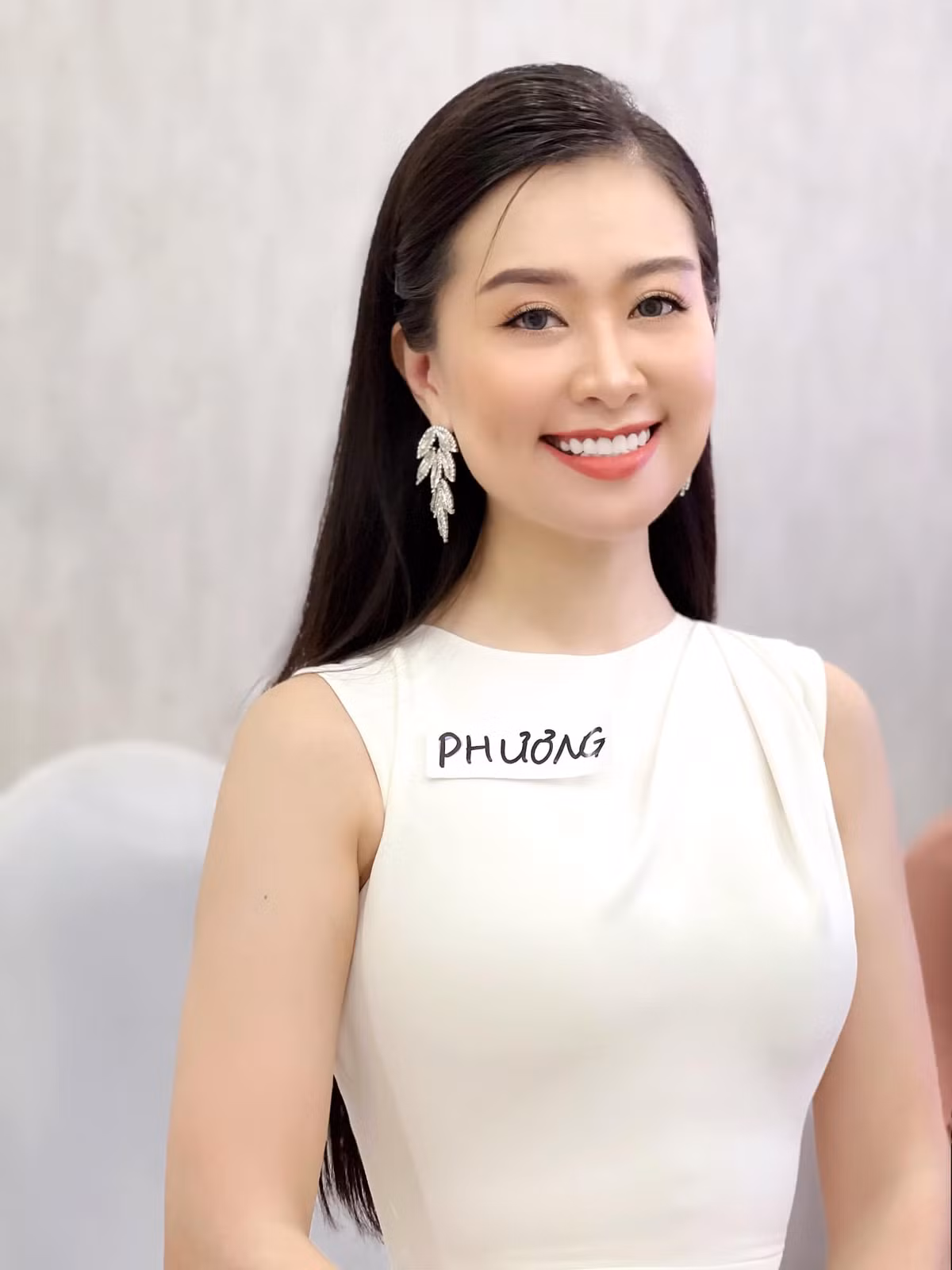 Sau khi nổi tiếng với danh xưng "cô giáo hot girl", cuộc sống của Hà Phương cũng có một số thay đổi nhất định.
